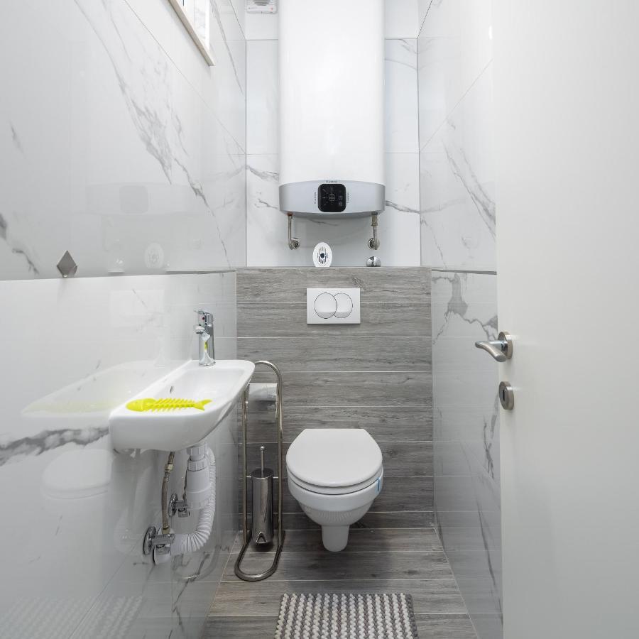 Appartamento Seaside Deluxe Jesenice  Esterno foto