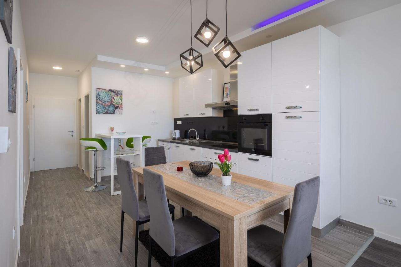 Appartamento Seaside Deluxe Jesenice  Esterno foto