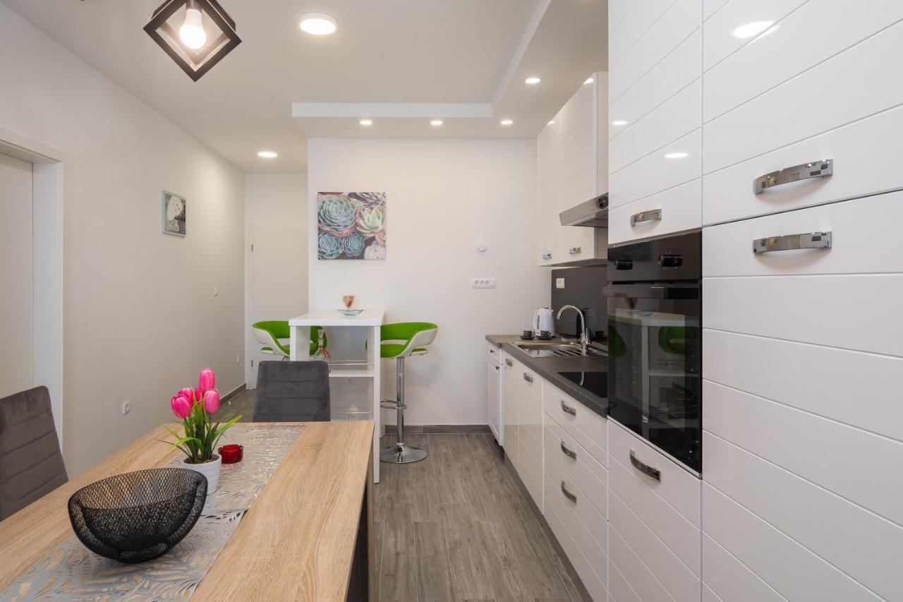 Appartamento Seaside Deluxe Jesenice  Esterno foto