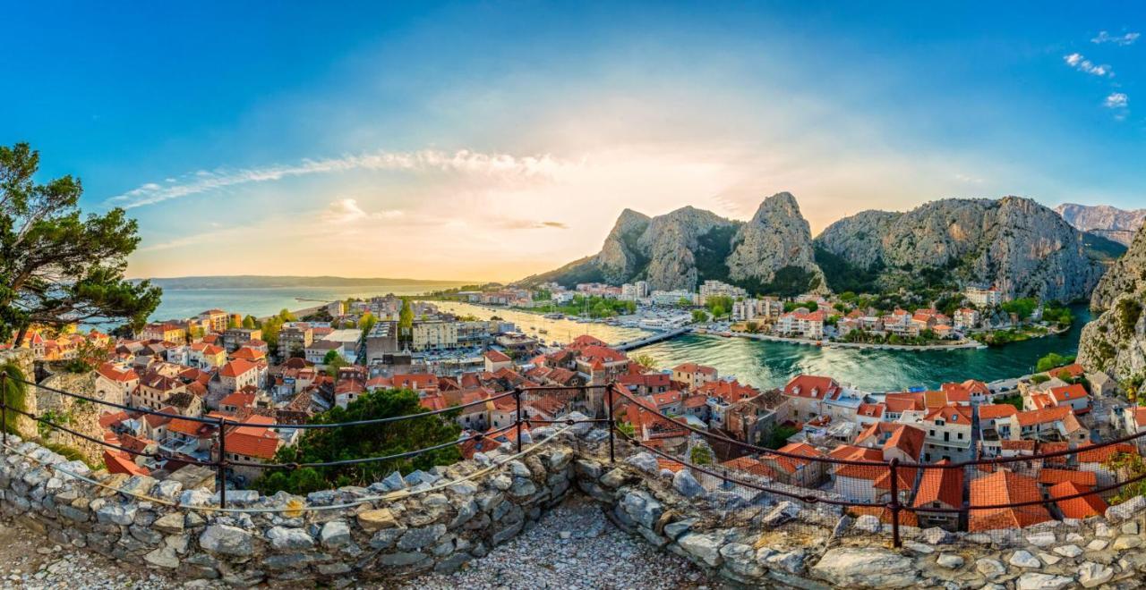 Appartamento Seaside Deluxe Jesenice  Esterno foto